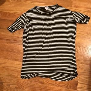 LuLaRoe Irma top